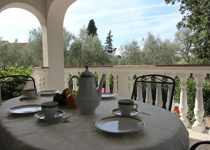 Апартаменты Ljudmila Sveti Anton (Krk)